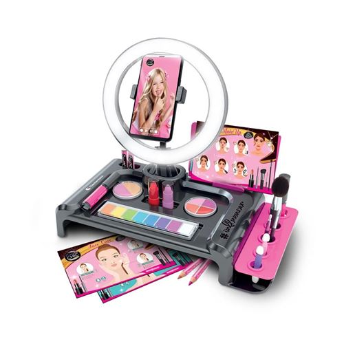 Smycken/Smink/Klänningar - Crazy Chic Beauty Influencer